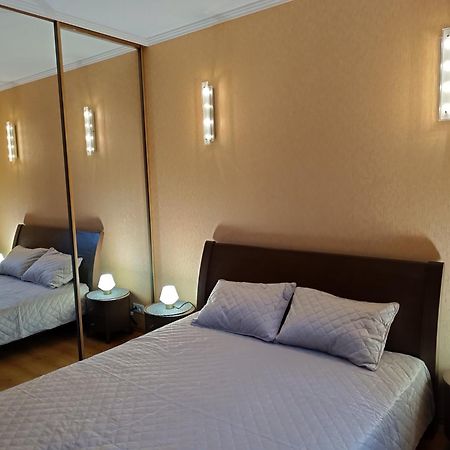Quiet Dzelzavas Street Apartment Ρίγα Εξωτερικό φωτογραφία